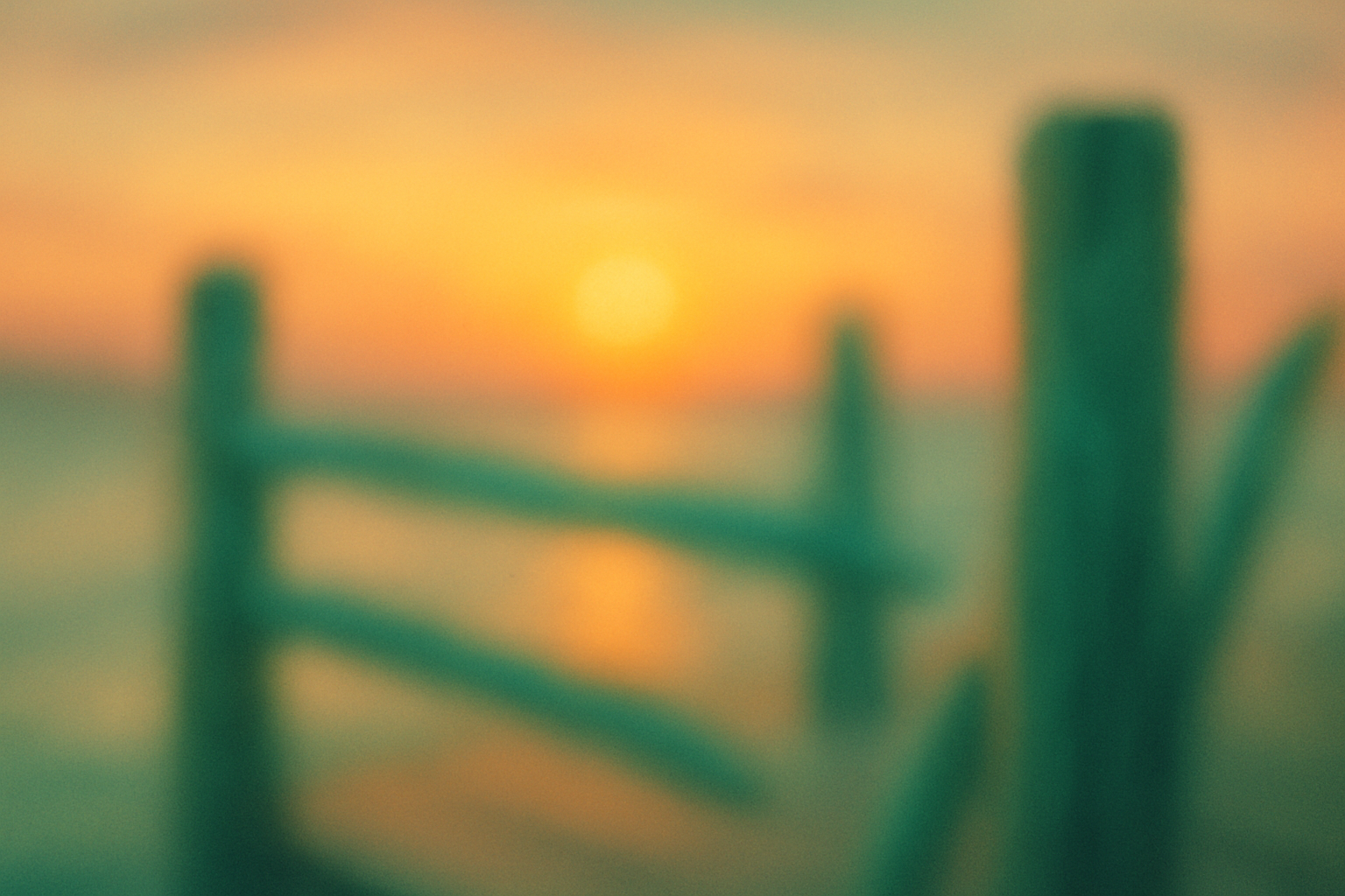MAKE IT BLURY